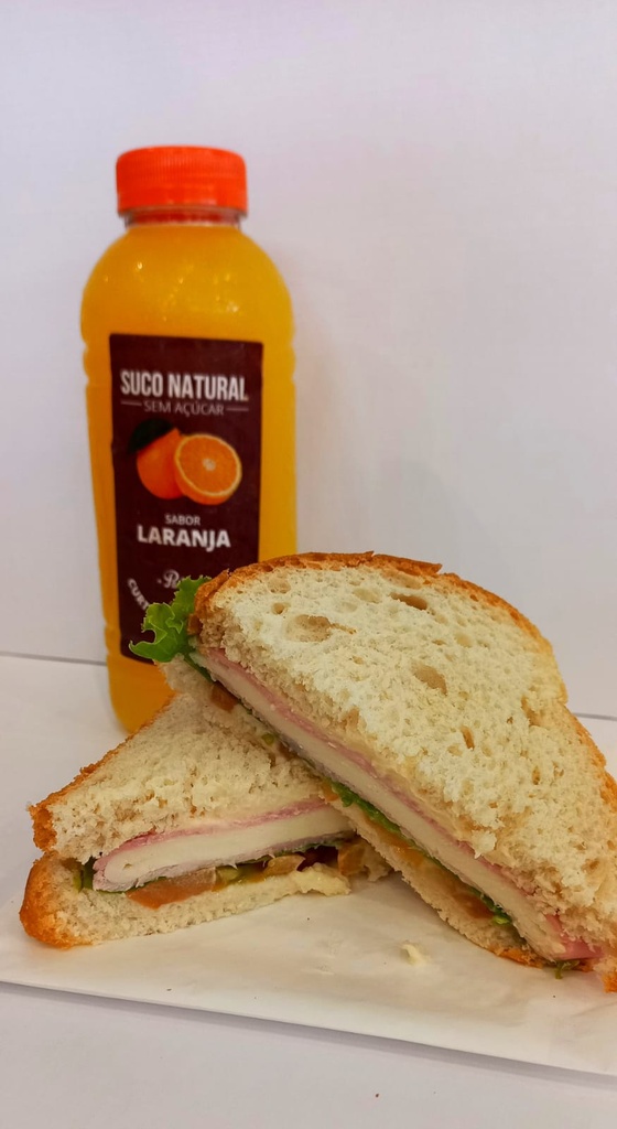 Sanduíche Natural e Suco de Laranja 500 ml