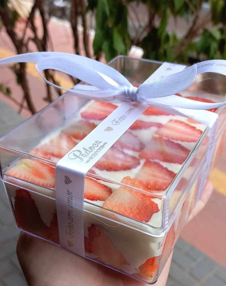 Delícias Natalina Ninho com Morango